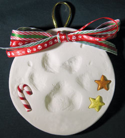 Giveaway: Clay Paws Holiday kit!